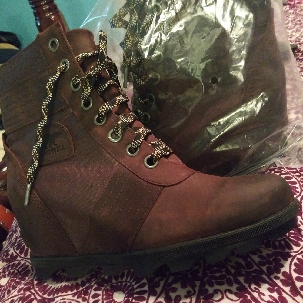 Sorel boot new size 11 waterproof